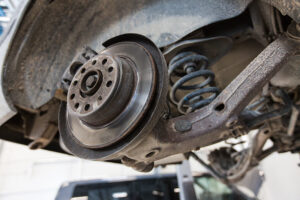 g car brake disc at repair station P8Q4P29