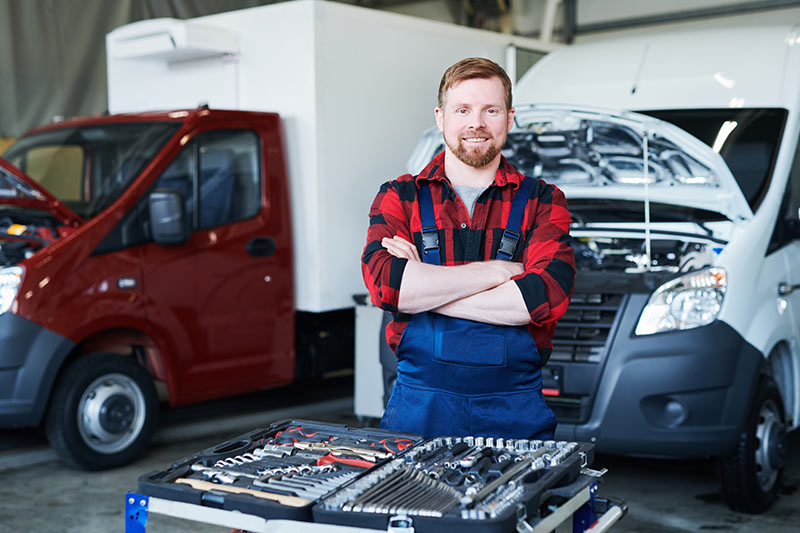 professional repairman X2P9HQJ